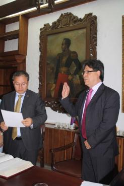 nuevo-vicerrector-administrativo.JPG